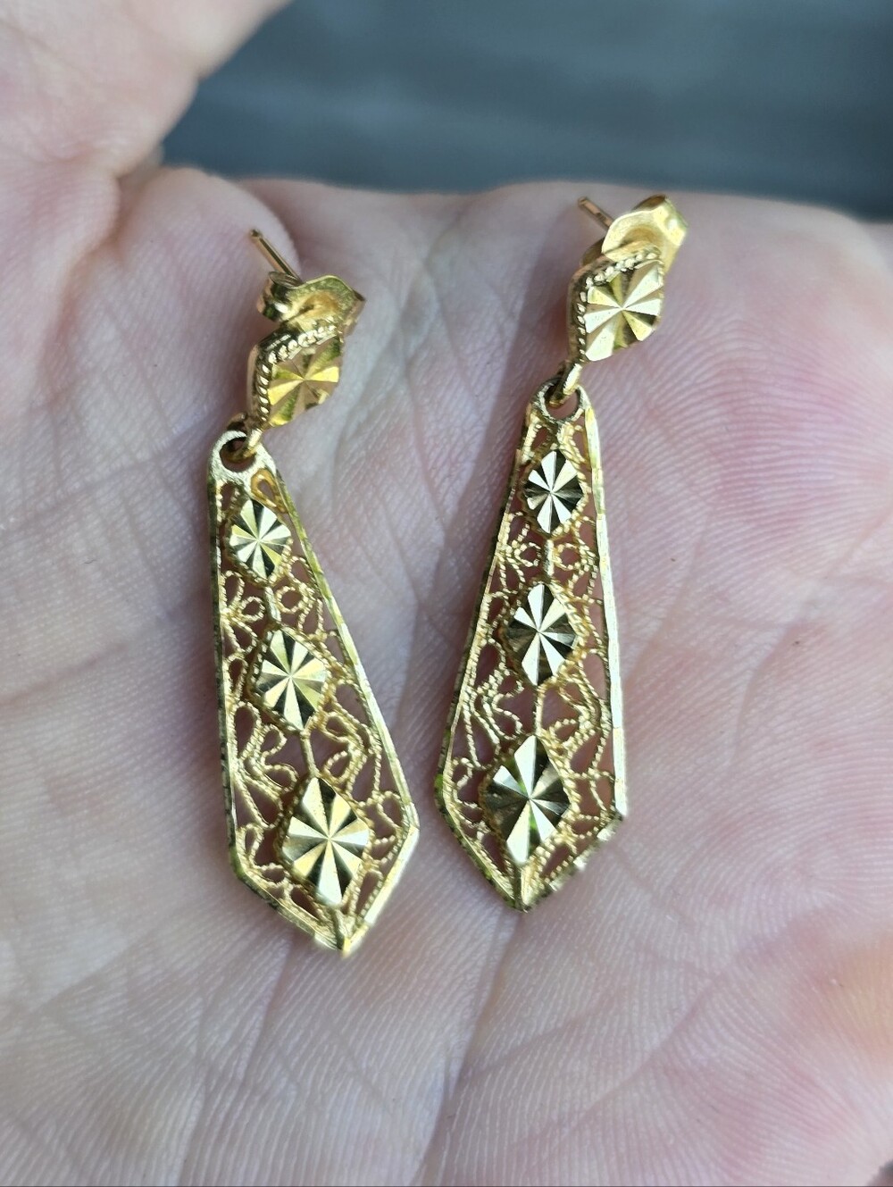 14k Womens Filigree Earrings